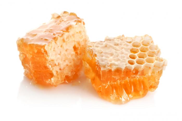 Đã có một số trường hợp báo cáo những tác động tích cực của việc sử dụng mật ong trong việc điều trị vết thương.